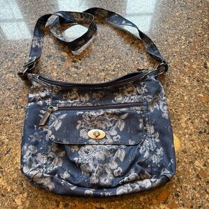 Chic Floral Crossbody Bag in Blue